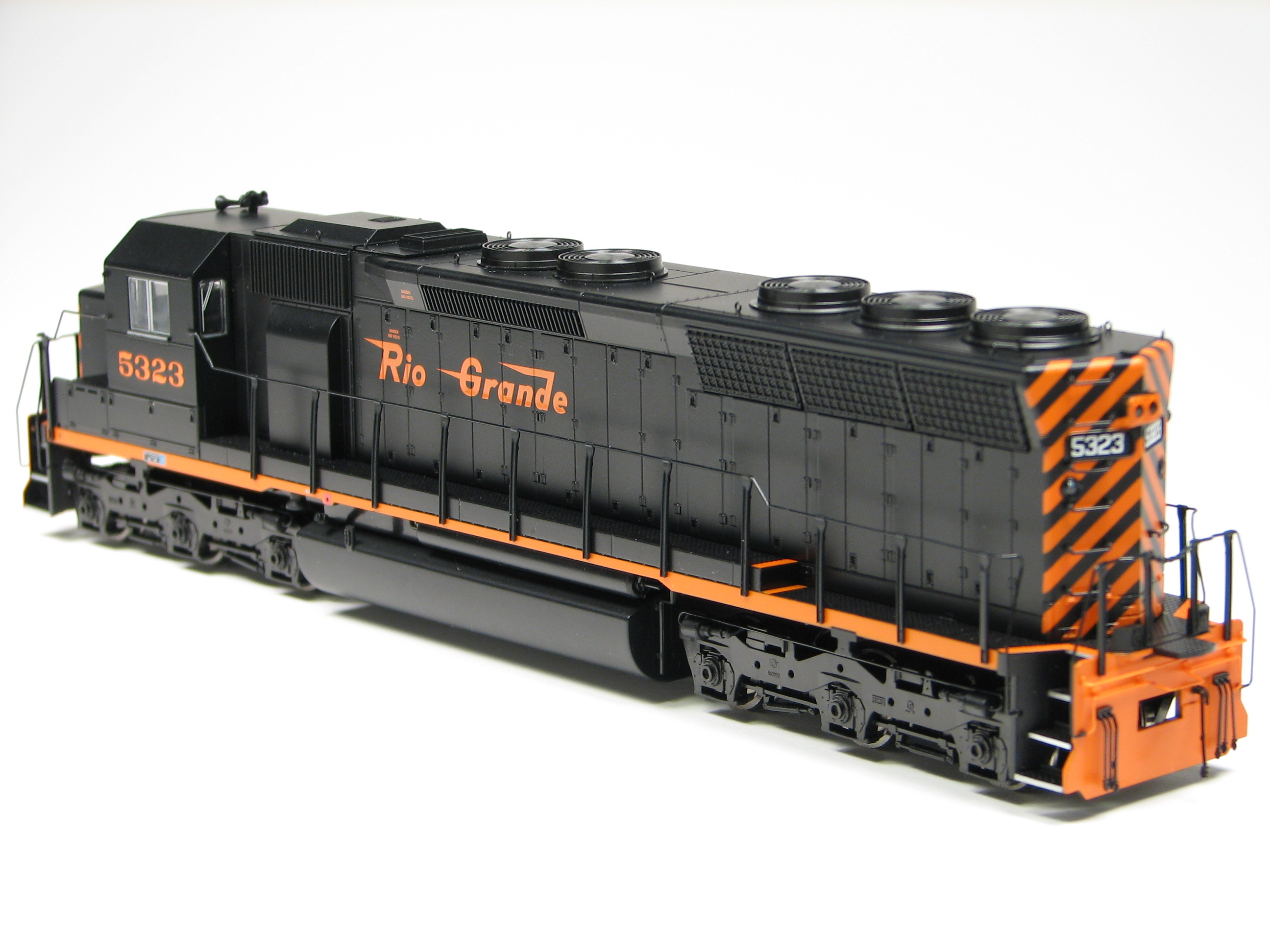 Trains @ FranzAndHillary.com - Life-Like Proto 2000 SD45